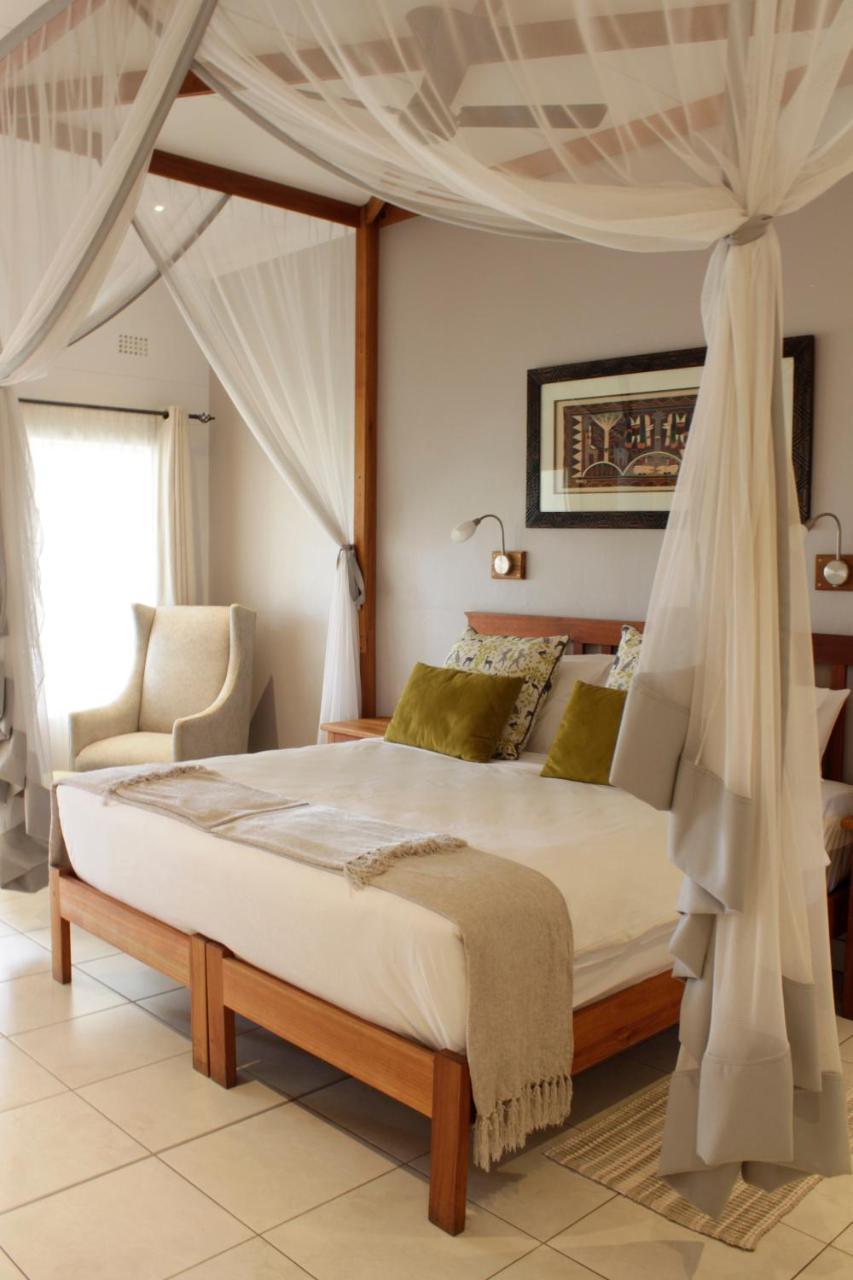 Batonka Guest Lodge Victoria Falls Exterior photo